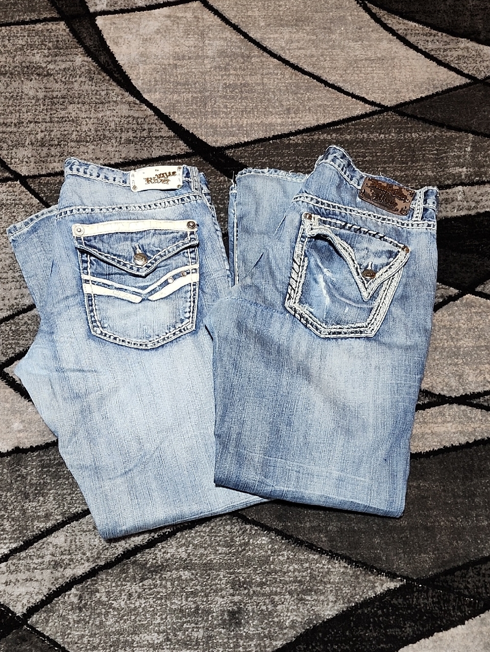 2 PAIRS ANTIQUE RIVET EMBROIDERED FLAP-BACK STRAIGHT-LEG DENIM JEANS *FLAWS*